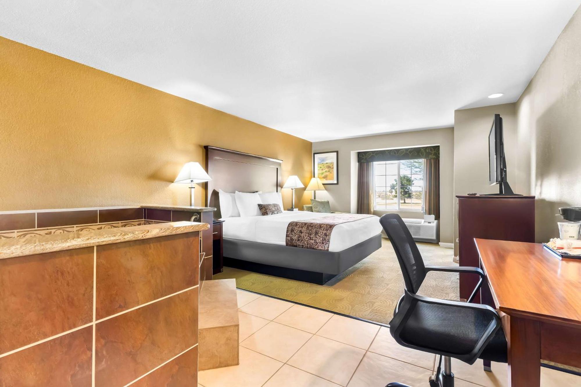 Best Western California City Inn & Suites Exterior photo
